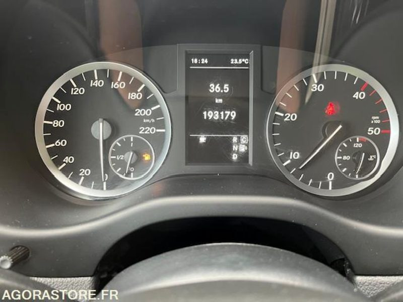 MERCEDES VITO MIXTO 119 CDI LONG 4X4 7G-TRONIC 6 PLACES - Panel van: picture 2 MERCEDES VITO MIXTO 119 CDI LONG 4X4 7G-TRONIC 6 PLACES - Panel van: picture 2