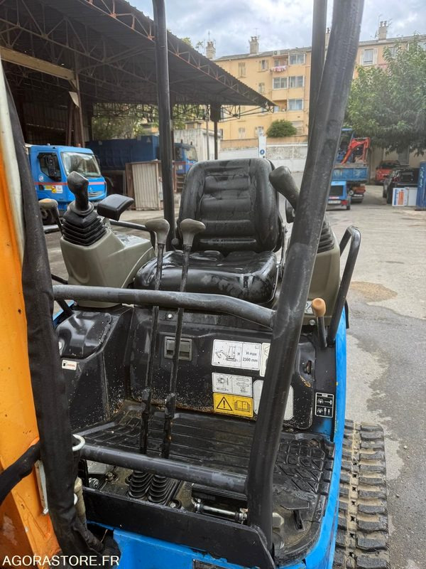 MINI PELLE - YANMAR - VIO17 - 2016 - 1690 heures (EGB307629 - 051891) - Mini excavator: picture 5 MINI PELLE - YANMAR - VIO17 - 2016 - 1690 heures (EGB307629 - 051891) - Mini excavator: picture 5