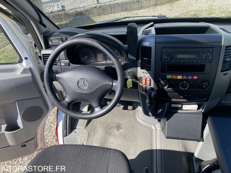 Leasing of  MINIBUS MERCEDES SPRINTER CITY 77 - 2015 - 159000km MINIBUS MERCEDES SPRINTER CITY 77 - 2015 - 159000km: picture 12