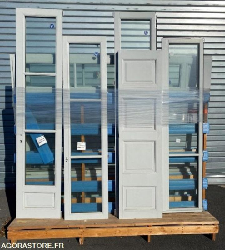 Menuiseries bois DE LA ROSA - Tool/ Equipment: picture 1 Menuiseries bois DE LA ROSA - Tool/ Equipment: picture 1