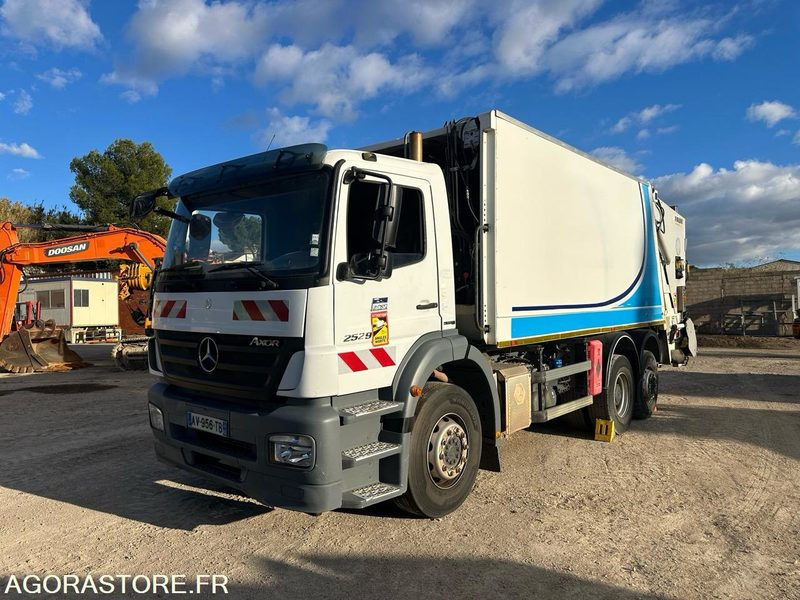 Mercedes Axor 2529 - 2010 - Garbage truck: picture 1 Mercedes Axor 2529 - 2010 - Garbage truck: picture 1