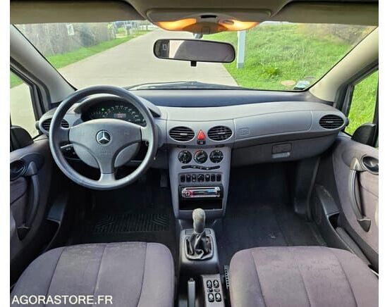 Mercedes-Benz CLASSE A - Hatchback: picture 3 Mercedes-Benz CLASSE A - Hatchback: picture 3