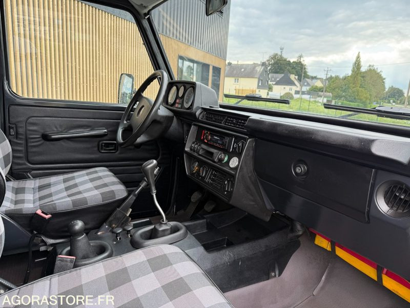Mercedes Benz Classe G G290 (version court) 4x4 1995 - 231500 km - - SUV: picture 5 Mercedes Benz Classe G G290 (version court) 4x4 1995 - 231500 km - - SUV: picture 5