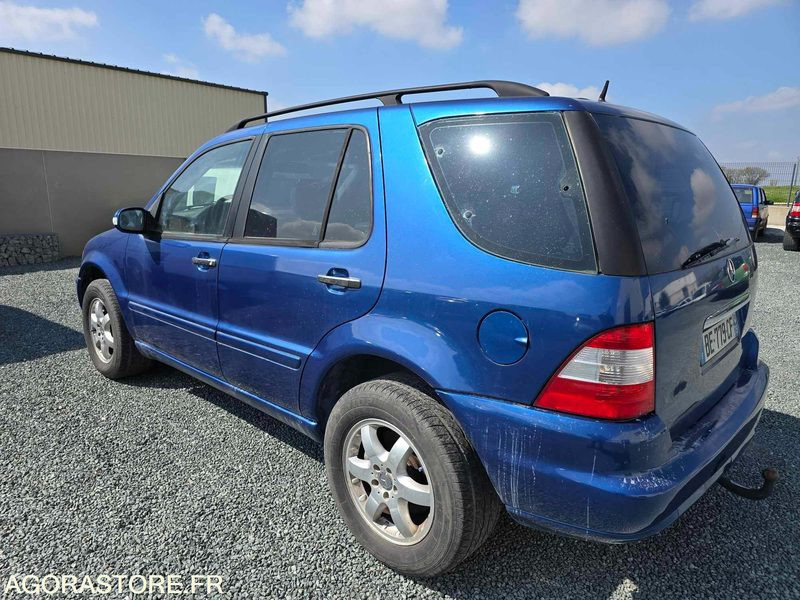 NIORT - MERCEDES ML 400 CDI BVA BI TURBO 4.00L 250 CH PEINTURE NEUVE 2025 - Car: picture 3 NIORT - MERCEDES ML 400 CDI BVA BI TURBO 4.00L 250 CH PEINTURE NEUVE 2025 - Car: picture 3