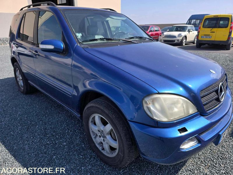 NIORT - MERCEDES ML 400 CDI BVA BI TURBO 4.00L 250 CH PEINTURE NEUVE 2025 - Car: picture 2 NIORT - MERCEDES ML 400 CDI BVA BI TURBO 4.00L 250 CH PEINTURE NEUVE 2025 - Car: picture 2