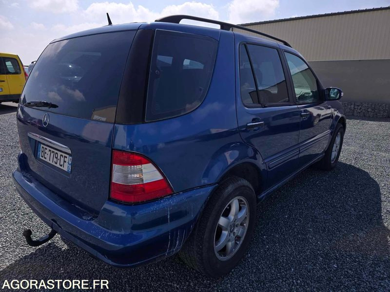 NIORT - MERCEDES ML 400 CDI BVA BI TURBO 4.00L 250 CH PEINTURE NEUVE 2025 - Car: picture 4 NIORT - MERCEDES ML 400 CDI BVA BI TURBO 4.00L 250 CH PEINTURE NEUVE 2025 - Car: picture 4