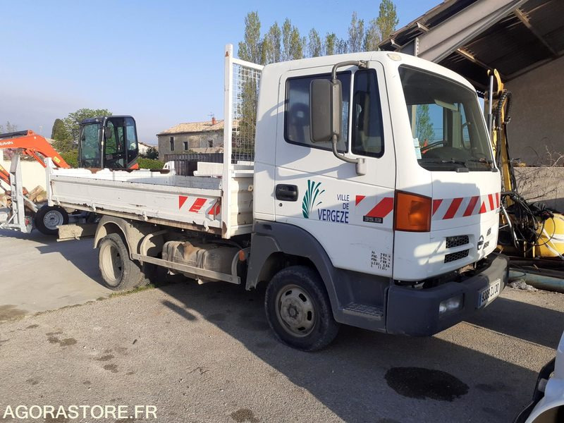 NISSAN ATLEON - Tipper van: picture 2 NISSAN ATLEON - Tipper van: picture 2