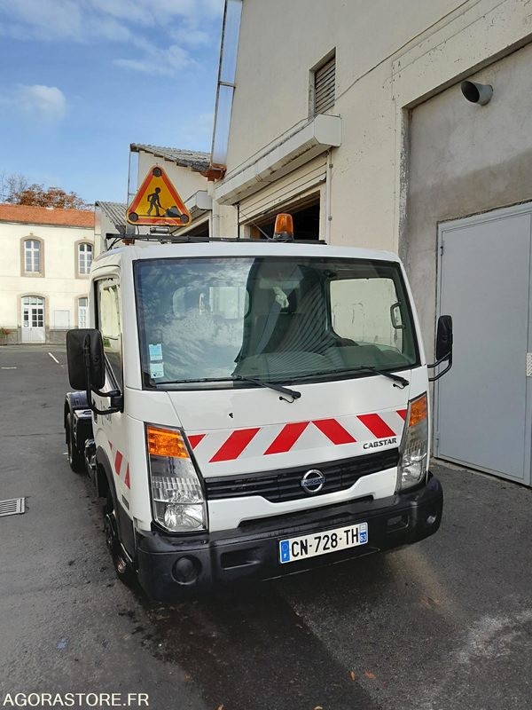 NISSAN CABSTAR POLYBENNE - Tipper van: picture 1 NISSAN CABSTAR POLYBENNE - Tipper van: picture 1