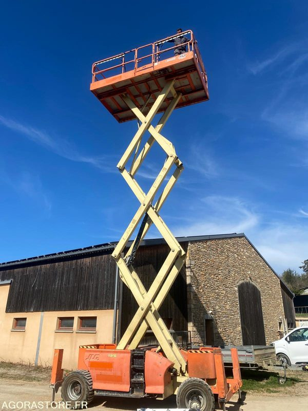 Nacelle JLG 3394RT - Scissor lift: picture 3 Nacelle JLG 3394RT - Scissor lift: picture 3
