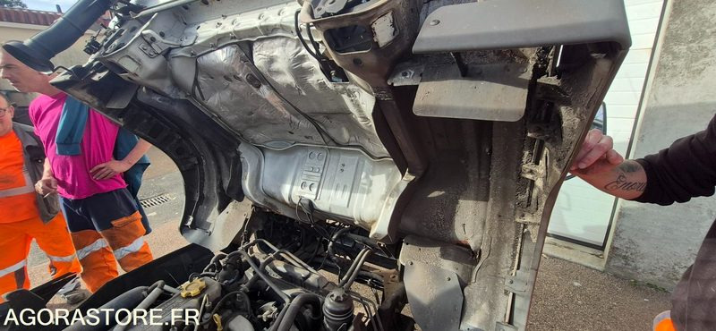 Nissan Cabstar - Tipper van: picture 3 Nissan Cabstar - Tipper van: picture 3