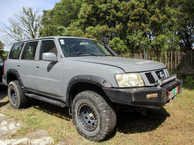 Nissan Patrol Y61 Station Wagon moteur 6 cylindres 4.2 Turbo Diesel 160cv BM5 - SUV: picture 2 Nissan Patrol Y61 Station Wagon moteur 6 cylindres 4.2 Turbo Diesel 160cv BM5 - SUV: picture 2