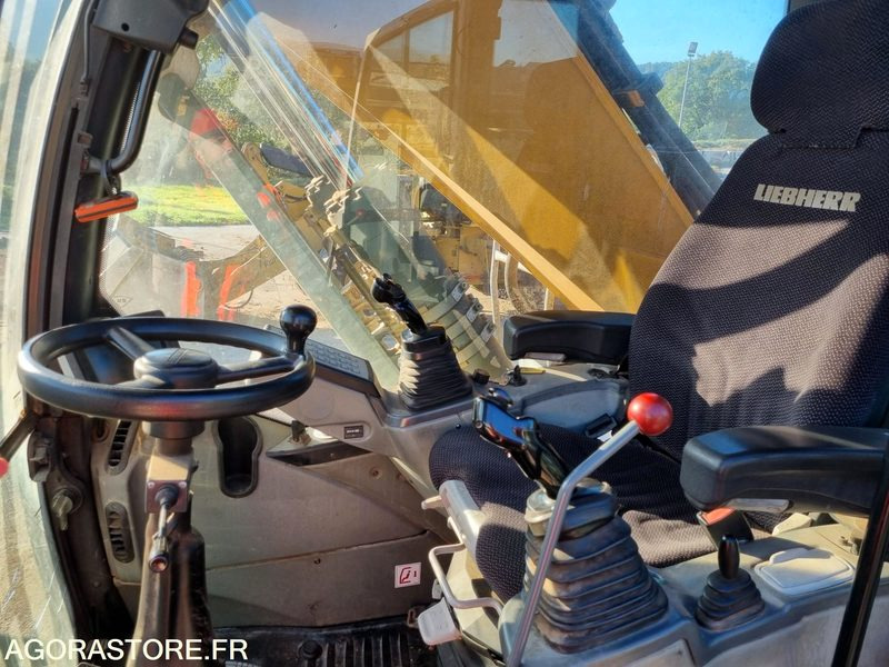 Excavator PELLE PNEU LIEBHERR LH22 de 2014 - 16100 h (R31972): picture 6 Excavator PELLE PNEU LIEBHERR LH22 de 2014 - 16100 h (R31972): picture 6