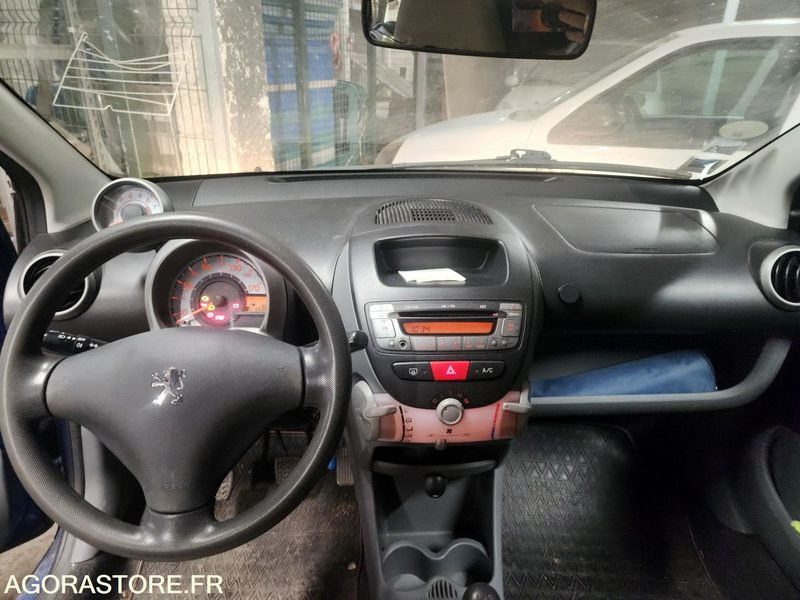 PEUGEOT 107 - Car: picture 3 PEUGEOT 107 - Car: picture 3