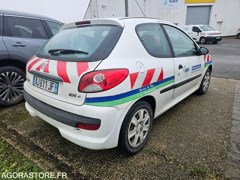PEUGEOT 206+ - 2010 - 271008KM - AJ611JF - Car: picture 3 PEUGEOT 206+ - 2010 - 271008KM - AJ611JF - Car: picture 3