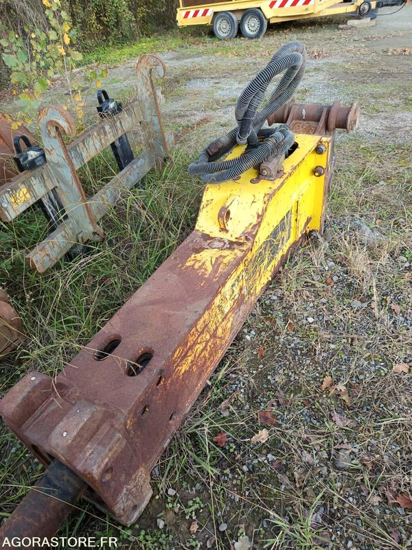 Pelle Case CX 135 SR 2015 7000 heures avec bras deporté et 3 godets - Excavator: picture 4 Pelle Case CX 135 SR 2015 7000 heures avec bras deporté et 3 godets - Excavator: picture 4