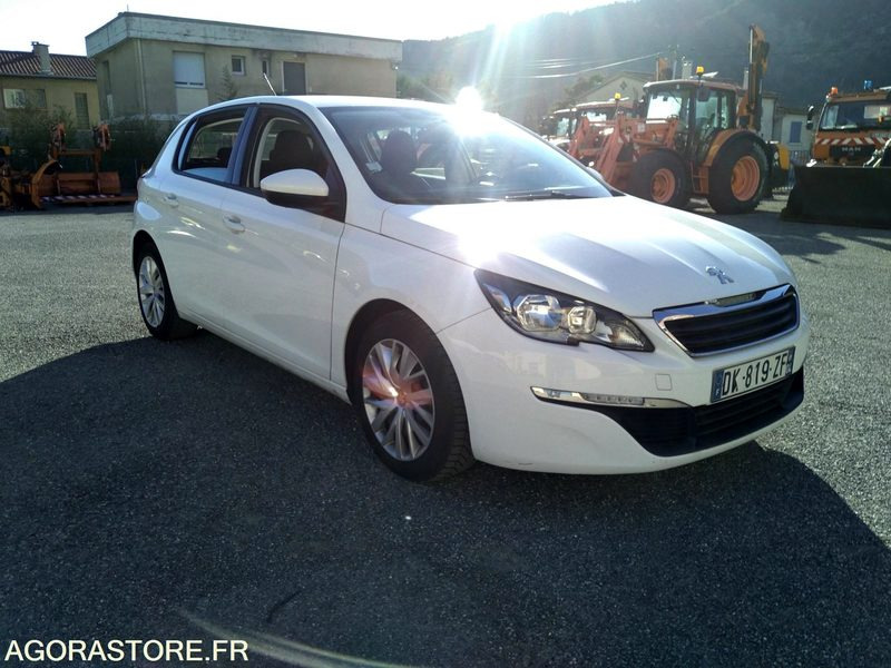 Peugeot 308 1.6 Blue Hdi 120 - 2014 - 168240 KM - Car: picture 1 Peugeot 308 1.6 Blue Hdi 120 - 2014 - 168240 KM - Car: picture 1