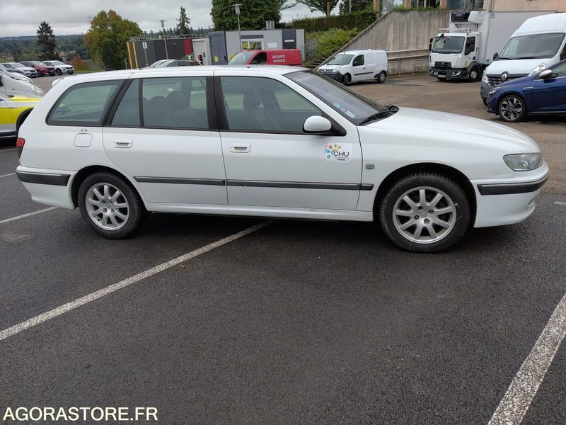 Peugeot 406 st pack sport break 2.2 essence 16v 160cv - Station wagon: picture 4 Peugeot 406 st pack sport break 2.2 essence 16v 160cv - Station wagon: picture 4