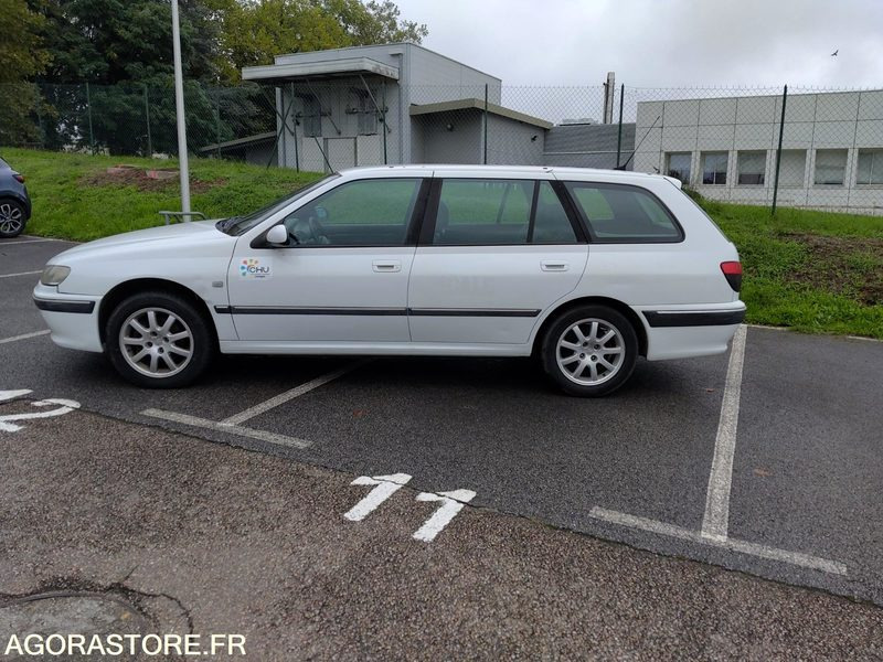 Peugeot 406 st pack sport break 2.2 essence 16v 160cv - Station wagon: picture 2 Peugeot 406 st pack sport break 2.2 essence 16v 160cv - Station wagon: picture 2