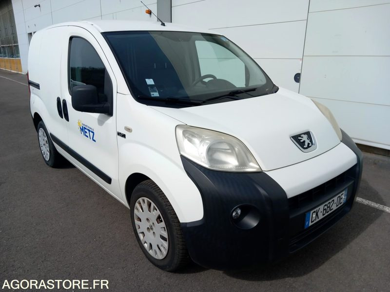 Peugeot Bipper 1.3 HDi FAP 75 cv - 113 000 km - MOTEUR HS - CK-682-DE - Small van: picture 2 Peugeot Bipper 1.3 HDi FAP 75 cv - 113 000 km - MOTEUR HS - CK-682-DE - Small van: picture 2