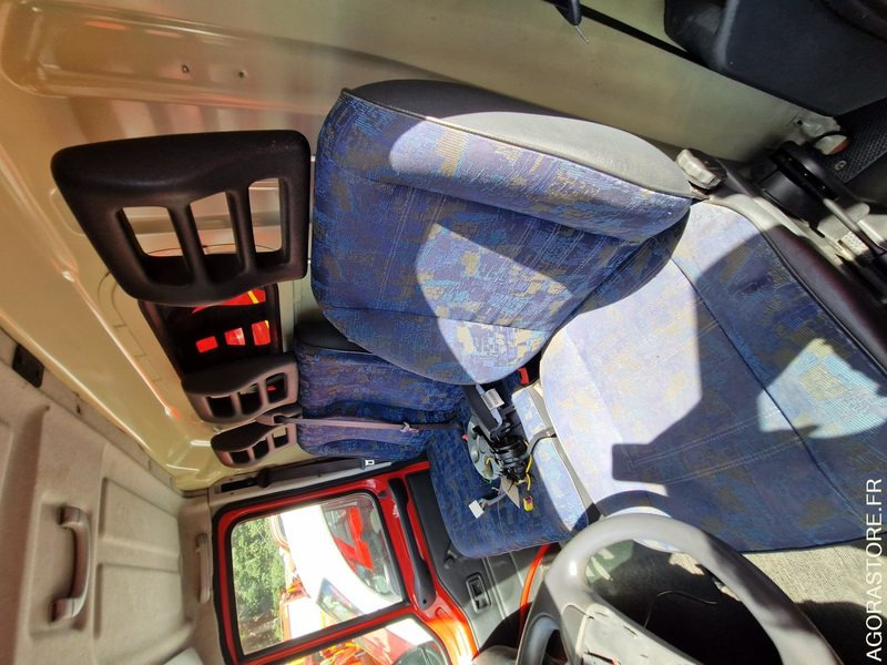 Peugeot Boxer- 2000 - 43336 - 3275XC27 - Panel van: picture 5 Peugeot Boxer- 2000 - 43336 - 3275XC27 - Panel van: picture 5