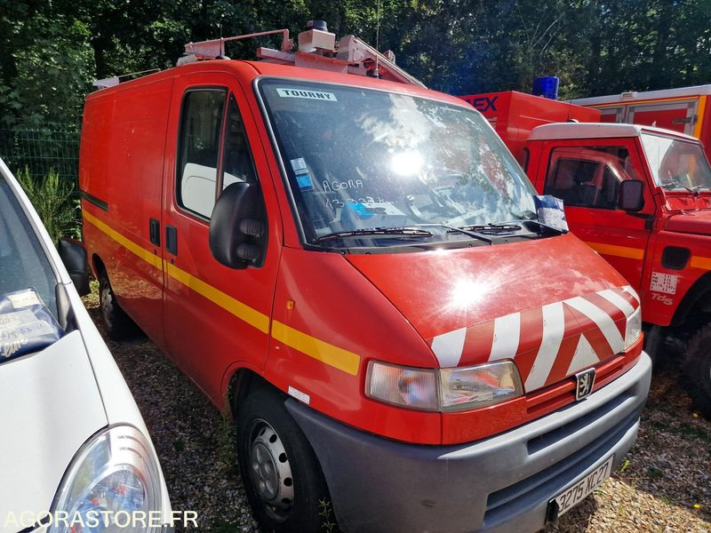 Peugeot Boxer- 2000 - 43336 - 3275XC27 - Panel van: picture 2 Peugeot Boxer- 2000 - 43336 - 3275XC27 - Panel van: picture 2