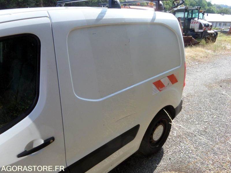 Peugeot Partner -2011 - 182000km (BW-168-WR) - Small van: picture 3 Peugeot Partner -2011 - 182000km (BW-168-WR) - Small van: picture 3