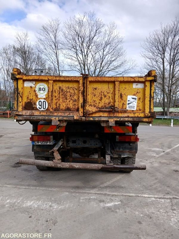 RENAULT 4x2 - KERAX 320.19 - 2005 / 222850 KM (P2001577) - Tipper: picture 4 RENAULT 4x2 - KERAX 320.19 - 2005 / 222850 KM (P2001577) - Tipper: picture 4
