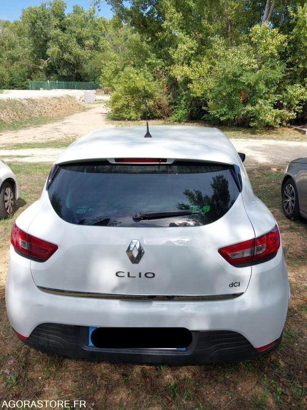 RENAULT CLIO - 133418km - 2014 - Car: picture 2 RENAULT CLIO - 133418km - 2014 - Car: picture 2
