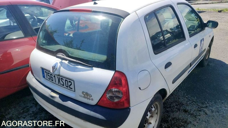 RENAULT CLIO - 2006 - 213308 KM - Car: picture 4 RENAULT CLIO - 2006 - 213308 KM - Car: picture 4