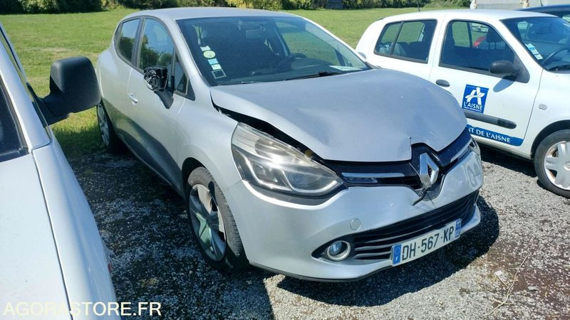 RENAULT CLIO - 2014 - 221115 KM - Car: picture 3 RENAULT CLIO - 2014 - 221115 KM - Car: picture 3