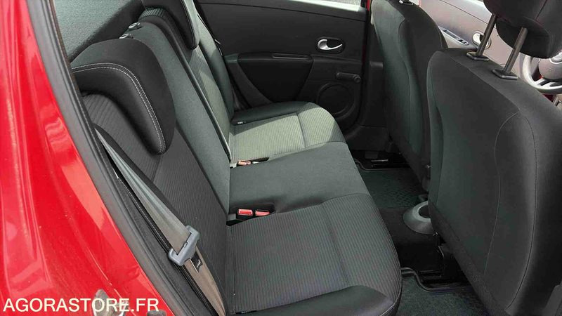 RENAULT CLIO 3 188 868 Kms - 2012 -CD-484-NA - Car: picture 4 RENAULT CLIO 3 188 868 Kms - 2012 -CD-484-NA - Car: picture 4