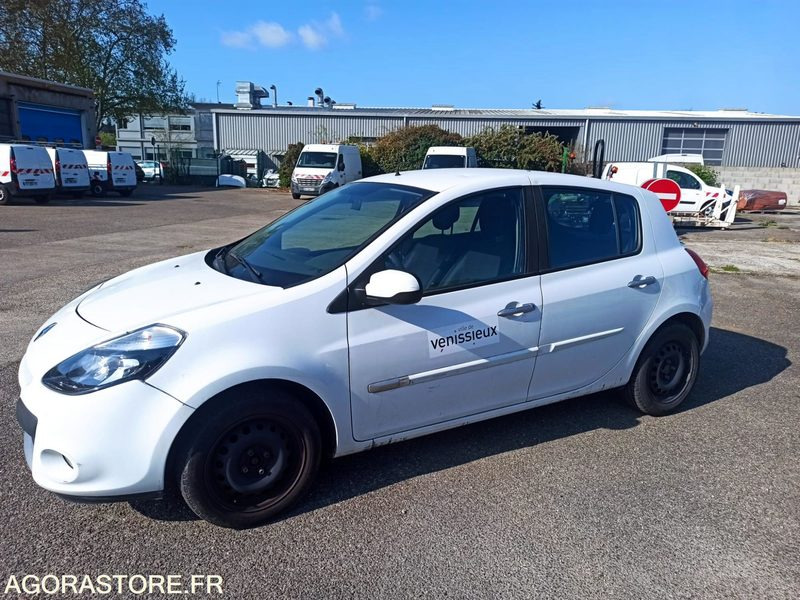 RENAULT CLIO 3 5 PORTES 5 PLACES 1.5 DCI 88CH 2011 58682KM - Car: picture 1 RENAULT CLIO 3 5 PORTES 5 PLACES 1.5 DCI 88CH 2011 58682KM - Car: picture 1