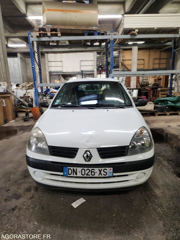 RENAULT CLIO - Car: picture 1 RENAULT CLIO - Car: picture 1