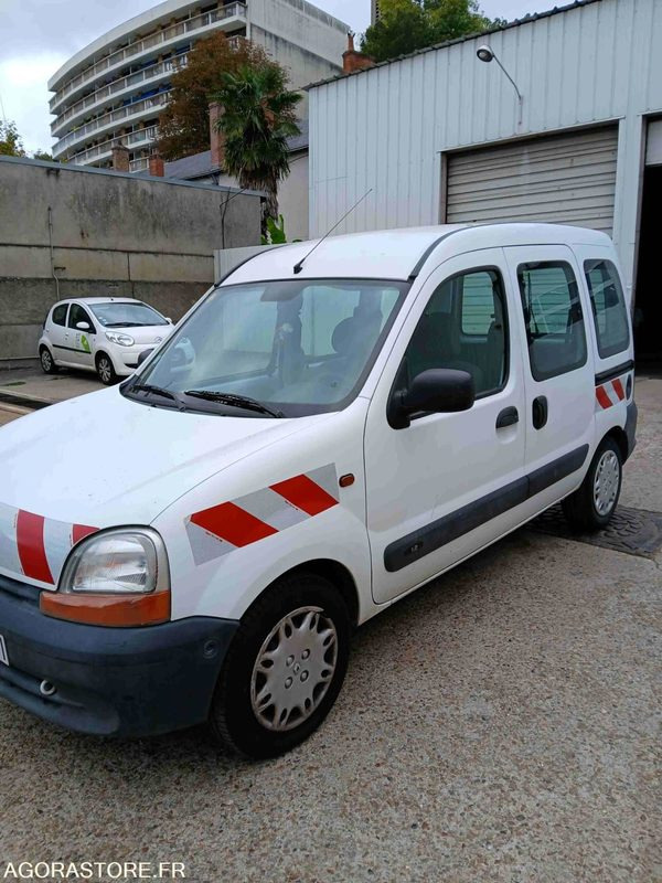 RENAULT KANGOO 1.2 - Car: picture 2 RENAULT KANGOO 1.2 - Car: picture 2
