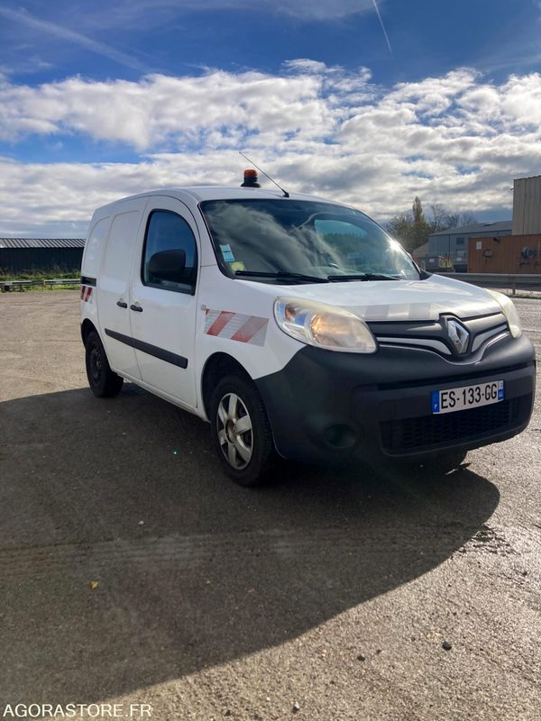 RENAULT KANGOO diesel - Année 2017 - 330.000 km - Small van: picture 3 RENAULT KANGOO diesel - Année 2017 - 330.000 km - Small van: picture 3