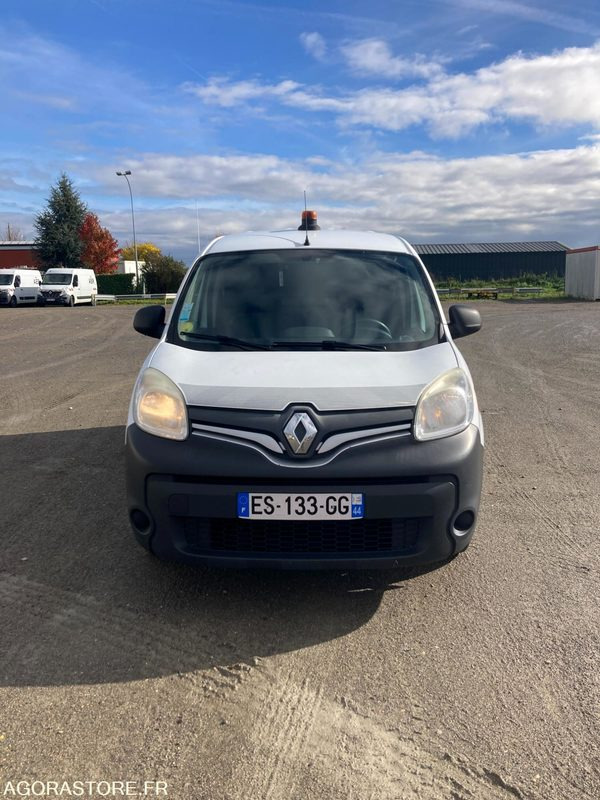 RENAULT KANGOO diesel - Année 2017 - 330.000 km - Small van: picture 2 RENAULT KANGOO diesel - Année 2017 - 330.000 km - Small van: picture 2