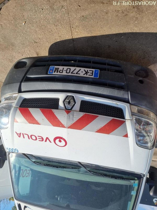 RENAULT MASTER FOURGON de 2005 - 253000 km (R3B246) - Panel van: picture 3 RENAULT MASTER FOURGON de 2005 - 253000 km (R3B246) - Panel van: picture 3