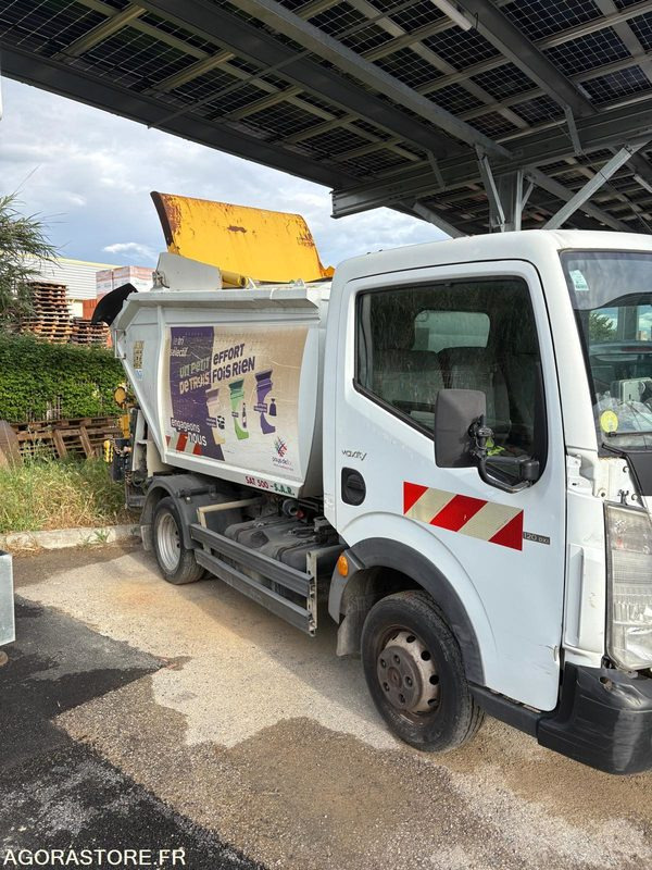 RENAULT MAXITY DIESEL AM 2013 BOM 83275KM CT-350-LL N° VIN: VF6SNFF24D3153920 - Tipper van: picture 4 RENAULT MAXITY DIESEL AM 2013 BOM 83275KM CT-350-LL N° VIN: VF6SNFF24D3153920 - Tipper van: picture 4