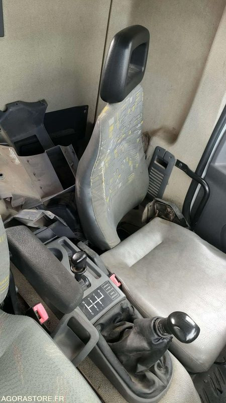 Leasing of  RENAULT MIDLUM 180 - 2003 RENAULT MIDLUM 180 - 2003: picture 18 Leasing of  RENAULT MIDLUM 180 - 2003 RENAULT MIDLUM 180 - 2003: picture 18