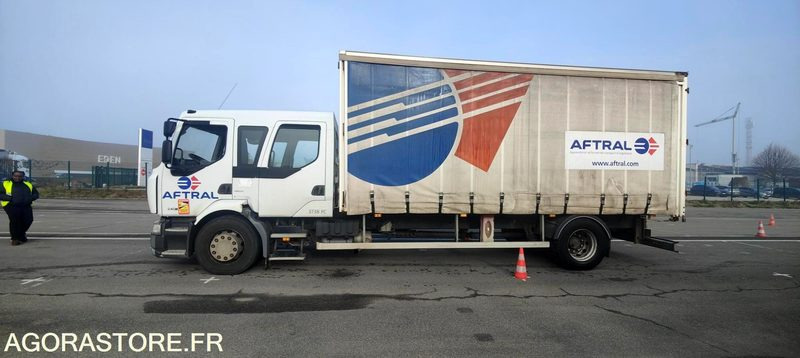 RENAULT MIDLUM 2009 367000KM PARC 3738 - Curtainsider truck: picture 2 RENAULT MIDLUM 2009 367000KM PARC 3738 - Curtainsider truck: picture 2