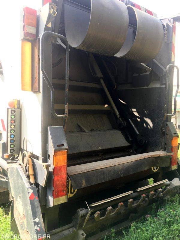 RENAULT PREMIUM 270 DCI - 2002 / 305 609 KM - Garbage truck: picture 3 RENAULT PREMIUM 270 DCI - 2002 / 305 609 KM - Garbage truck: picture 3