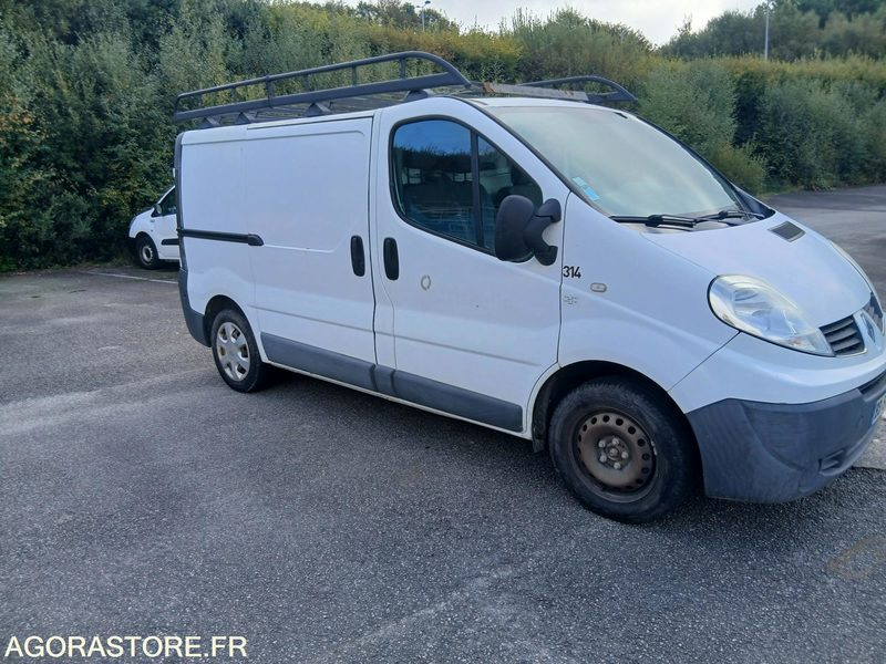 RENAULT TRAFIC - 2011 - 238418 Kms - Panel van: picture 3 RENAULT TRAFIC - 2011 - 238418 Kms - Panel van: picture 3