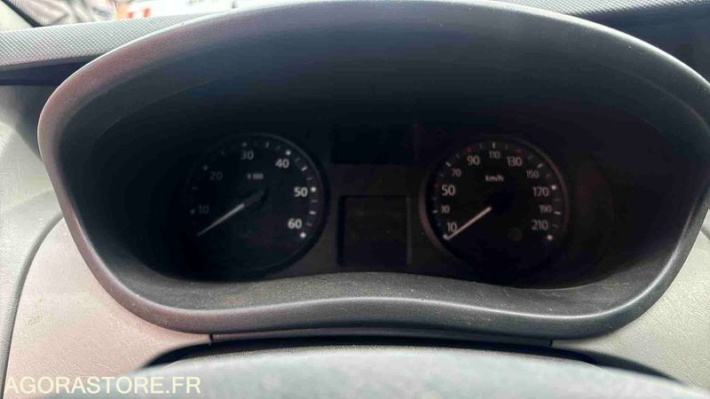 RENAULT - TRAFIC - 2012 - 262067kms - Panel van: picture 4 RENAULT - TRAFIC - 2012 - 262067kms - Panel van: picture 4