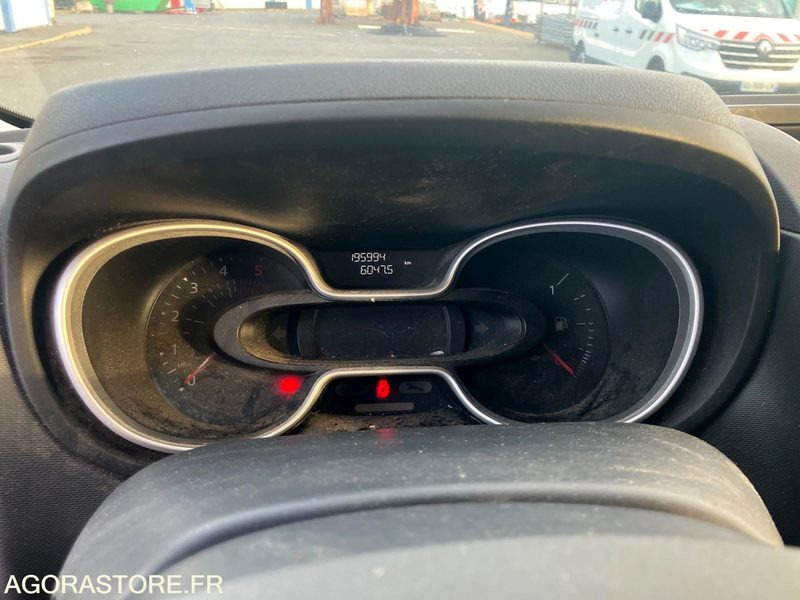 RENAULT TRAFIC - 2020 / 195994km (FN-908-WW) - Panel van: picture 2 RENAULT TRAFIC - 2020 / 195994km (FN-908-WW) - Panel van: picture 2