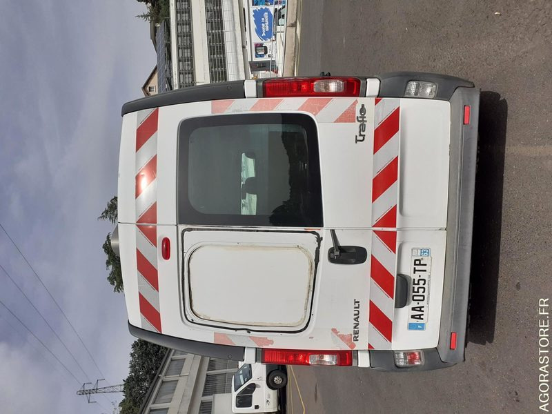 RENAULT TRAFIC L1H2 - Panel van: picture 4 RENAULT TRAFIC L1H2 - Panel van: picture 4