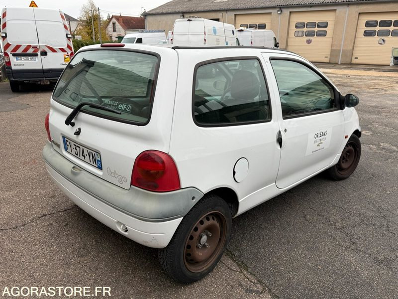 RENAULT TWINGO - 2002 - 158000KM - Car: picture 4 RENAULT TWINGO - 2002 - 158000KM - Car: picture 4