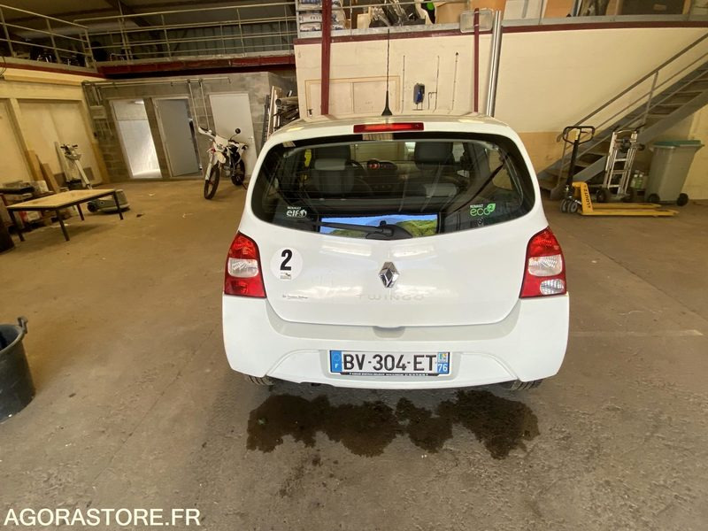 RENAULT TWINGO 87000KM 20/09/2011 - Car: picture 4 RENAULT TWINGO 87000KM 20/09/2011 - Car: picture 4