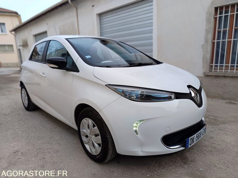 RENAULT ZOE 22 kWh 88CH CHARGE RAPIDE ACHAT INTEGRAL - 2014 - 102300KMS - Car: picture 5 RENAULT ZOE 22 kWh 88CH CHARGE RAPIDE ACHAT INTEGRAL - 2014 - 102300KMS - Car: picture 5