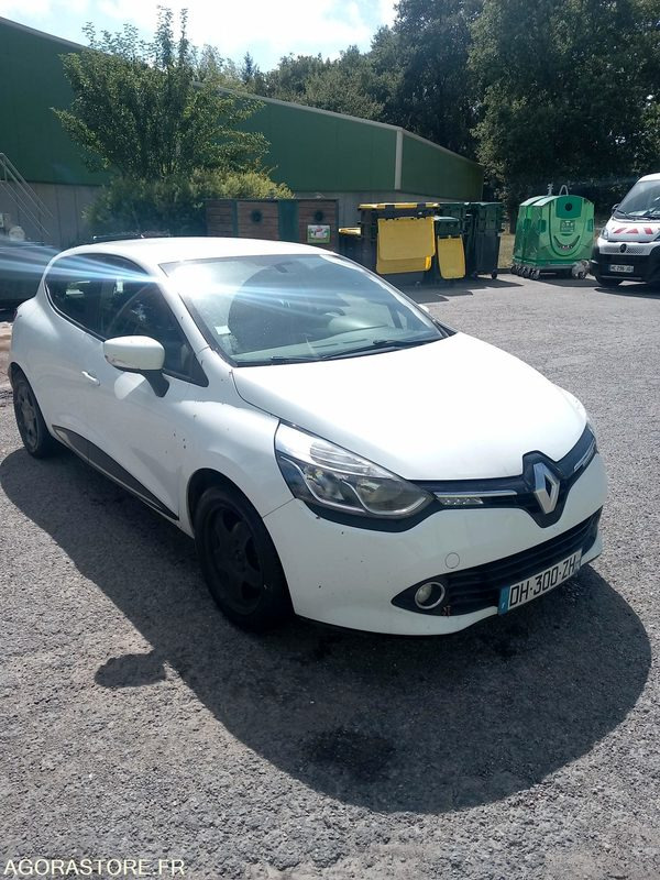 Renault Clio IV - Car: picture 3 Renault Clio IV - Car: picture 3