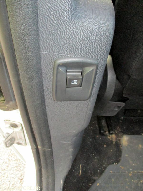 Car Renault Kangoo - 2016 - 74262 kms: picture 14